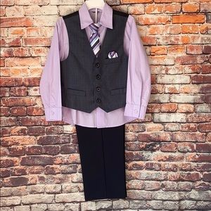 Boys 4 Piece Suit Set  size 5